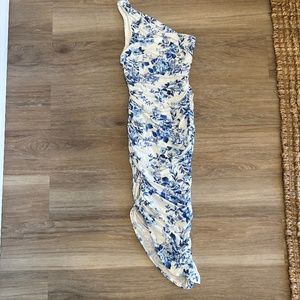 Club L London Asymmetrical Dress in Blue and Cream Floral